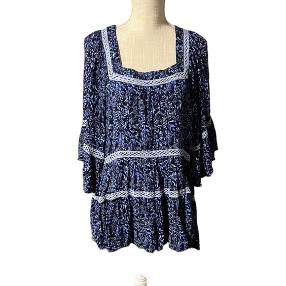 Free People Short Sleeve Talk About It Tiered Blouse Tunic Blue Floral Womens S - Picture 1 of 9
